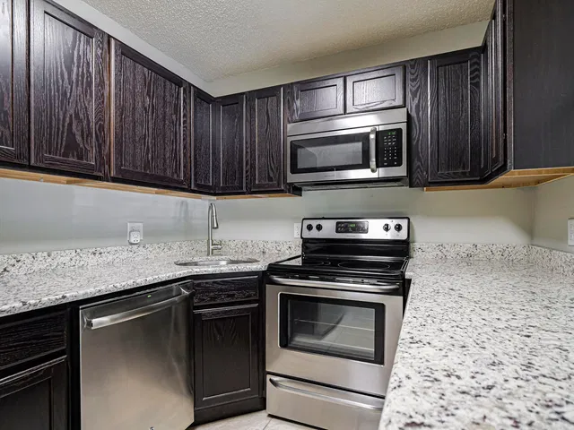 Residence photo 7