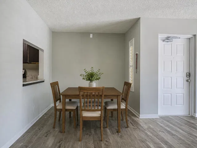 Residence photo 9