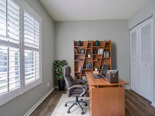 Residence photo 31