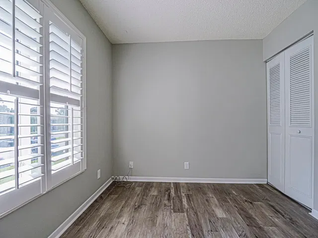 Residence photo 32
