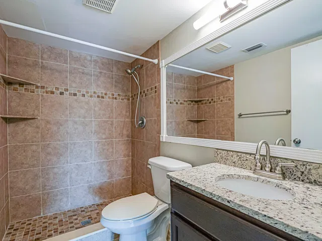 Residence photo 36