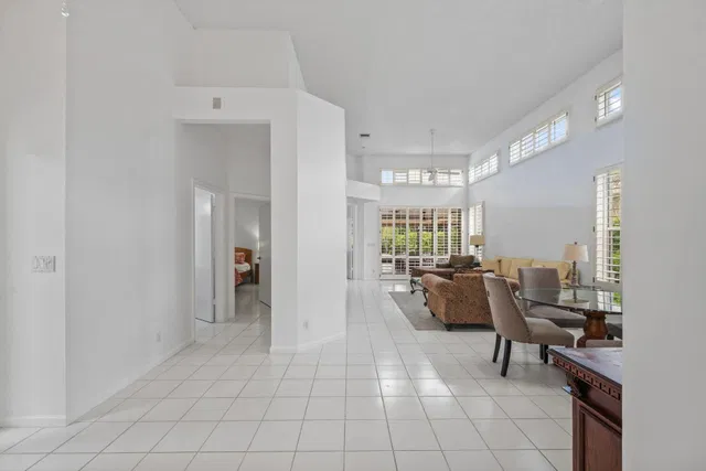 Residence photo 5