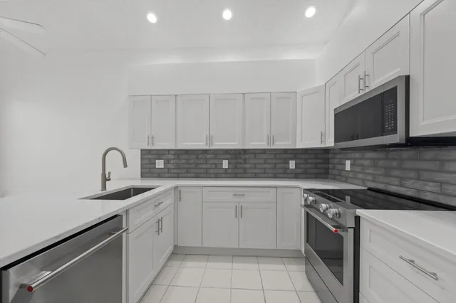 Residence photo 10