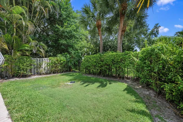 Residence photo 34