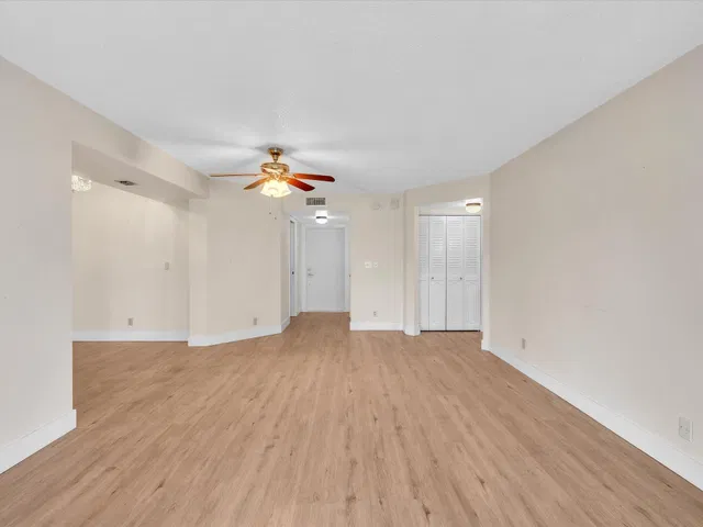 Unit 104 photo 13