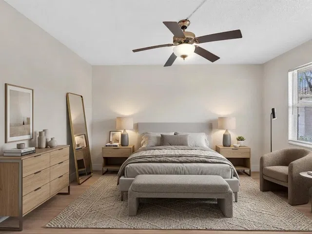 Unit 104 photo 21