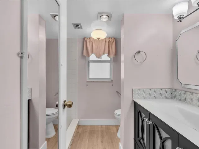 Unit 104 photo 45