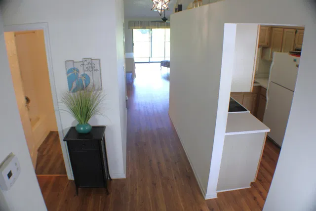 Unit C photo 3