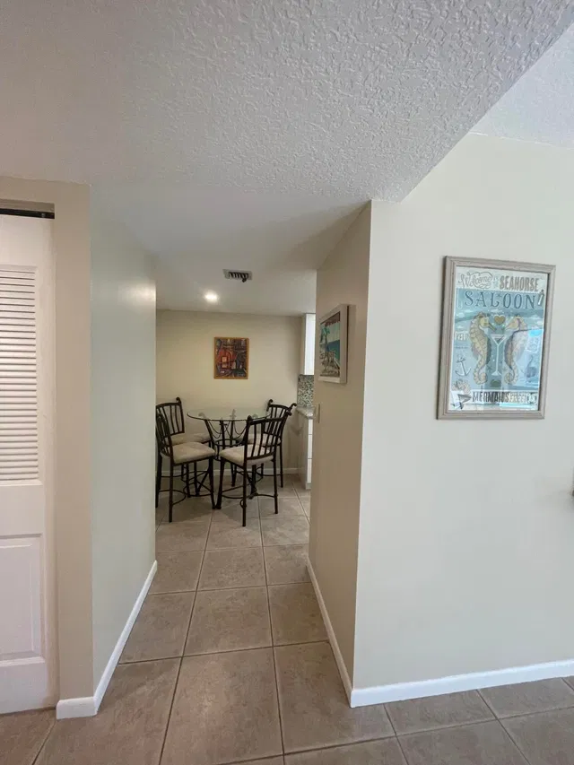  Unit 9203 photo 6