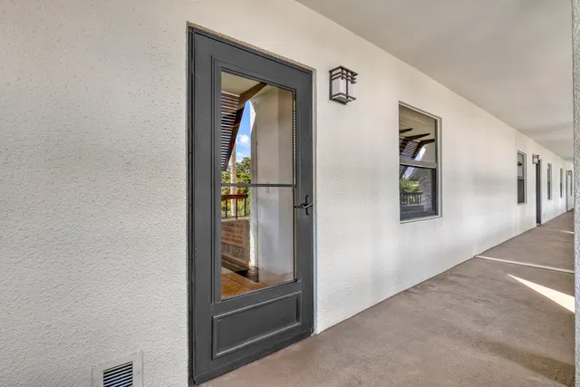 Golfview North Palm Beach II Unit 403 photo 5