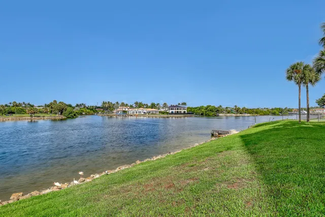 Golfview North Palm Beach II Unit 403 photo 25