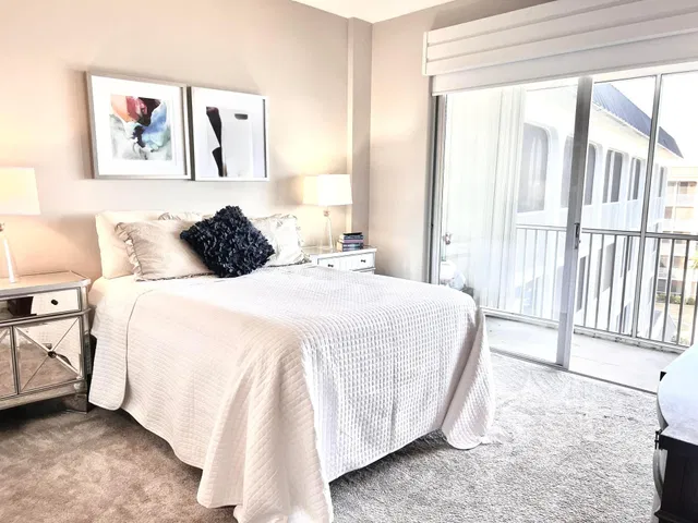 Paradise Harbour North Palm Beach Unit 506 photo 6