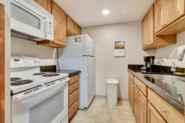 Paradise Harbour North Palm Beach Unit 506 photo 14