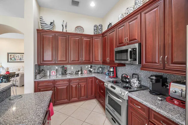 Residence photo 10