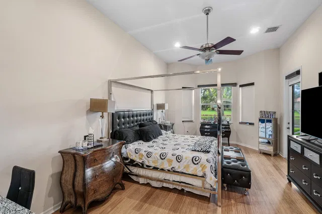 Residence photo 20