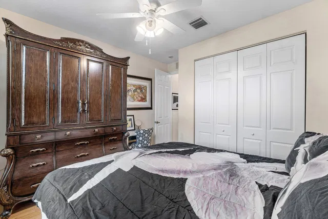 Residence photo 26