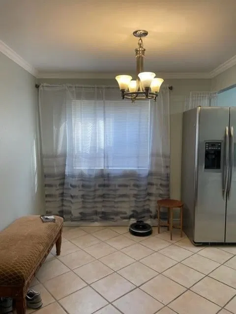 Unit 640 photo 6