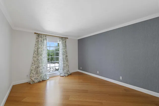 Residence photo 43