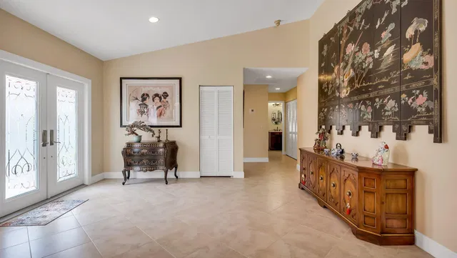 Residence photo 5