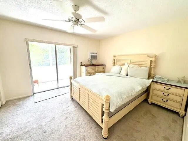 Unit 12 photo 20