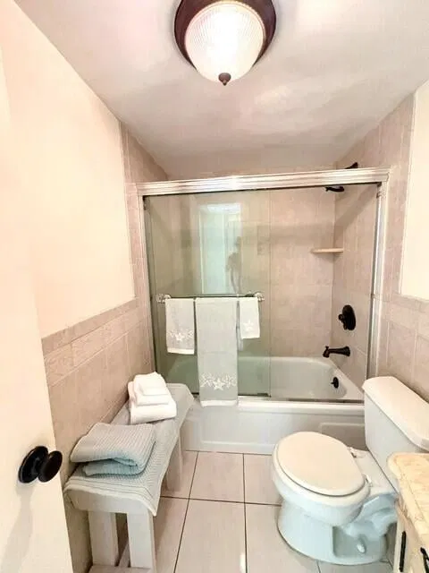 Unit 12 photo 25
