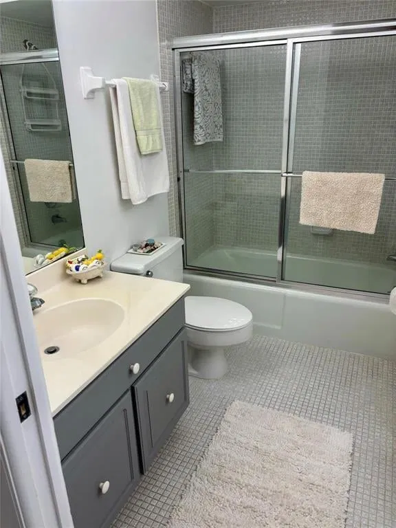 Unit C34 photo 16