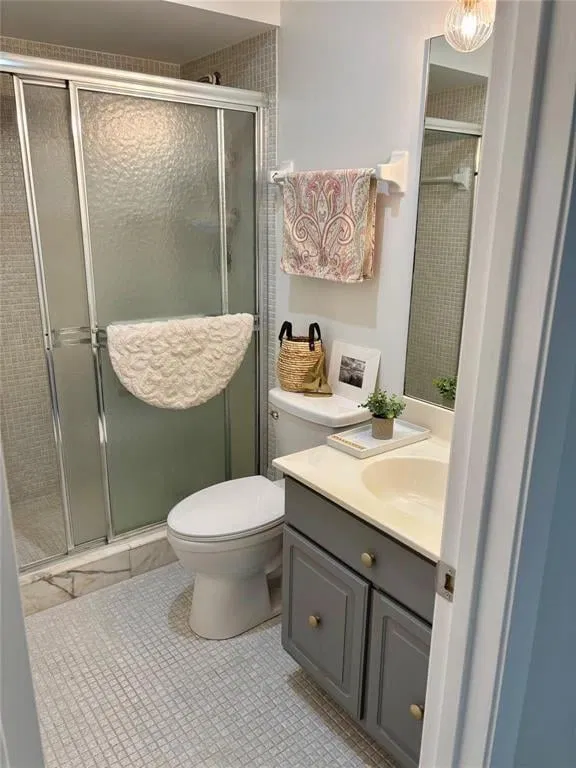 Unit C34 photo 24