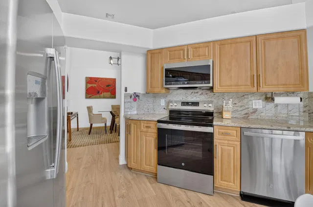 Unit 104 photo 21