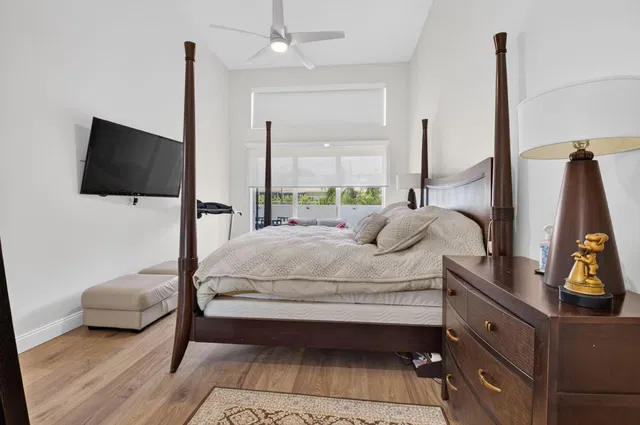 Unit 104 photo 24