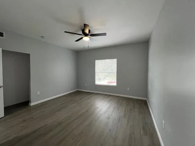 Residence photo 5