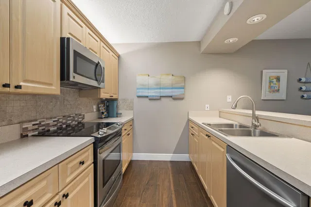 Residence photo 6