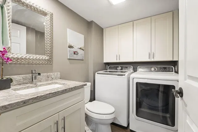 Residence photo 16