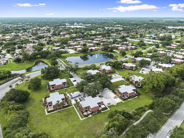 Residence photo 20
