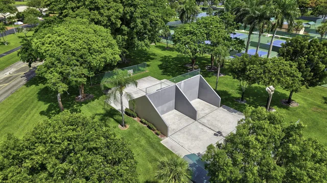 Residence photo 21