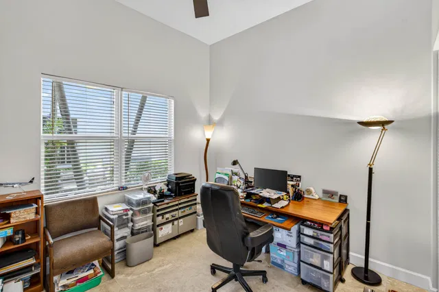  Residence photo 14