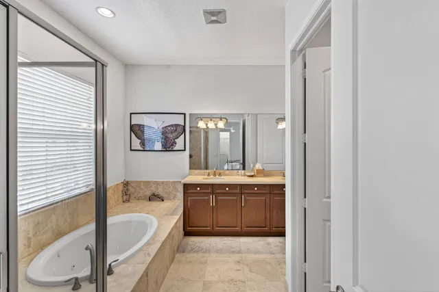  Residence photo 37