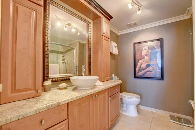 Courtyards in Cityplace Unit 401 photo 15