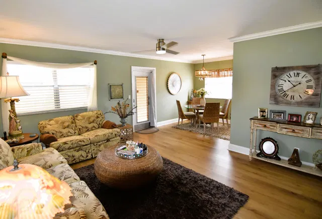 Residence photo 4