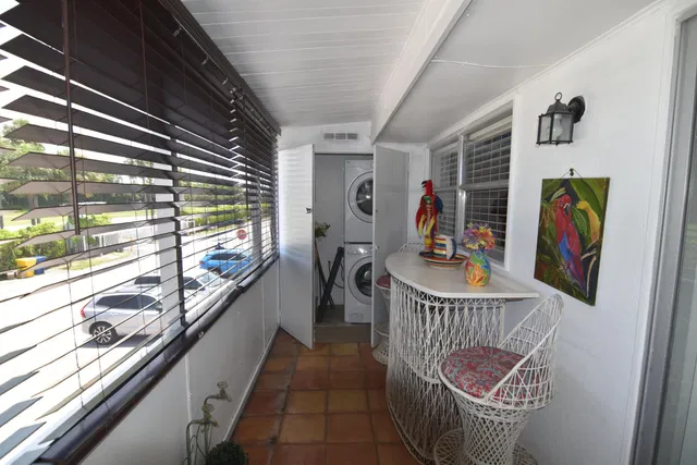 Residence photo 16