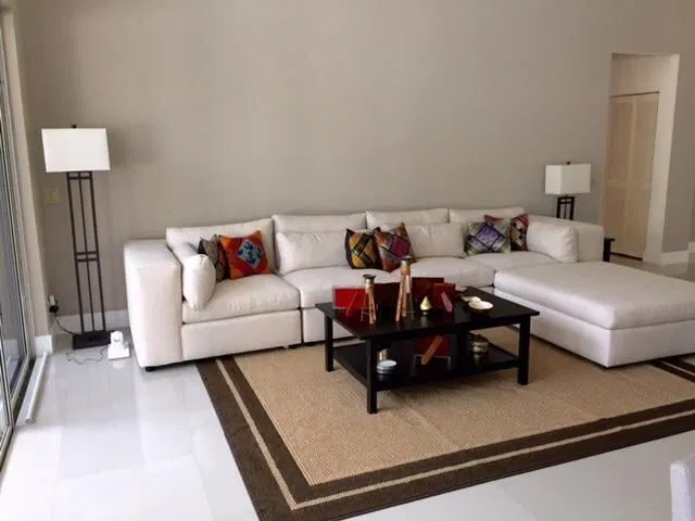 Residence photo 2