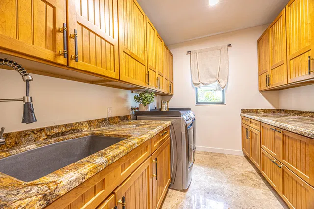 Residence photo 20