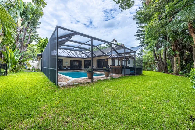 Residence photo 25