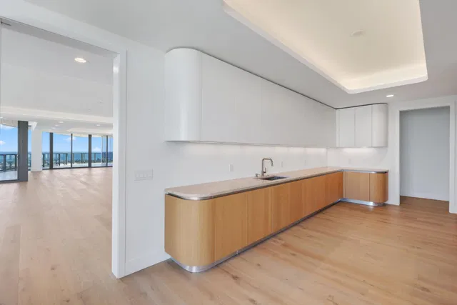 Forte on Flagler Unit 2301 photo 12
