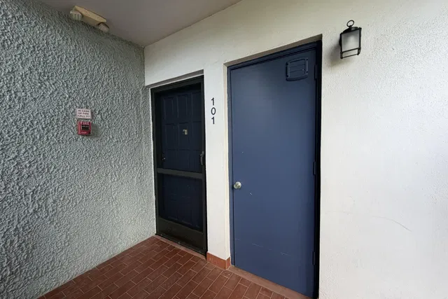 Unit 101 photo 3