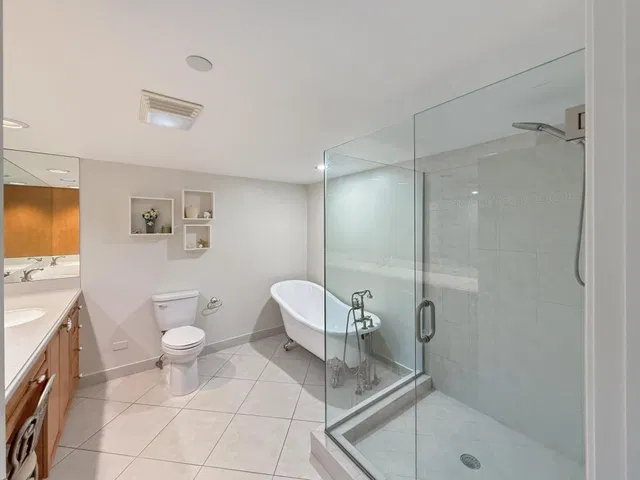 Singer Island Unit 20c photo 5