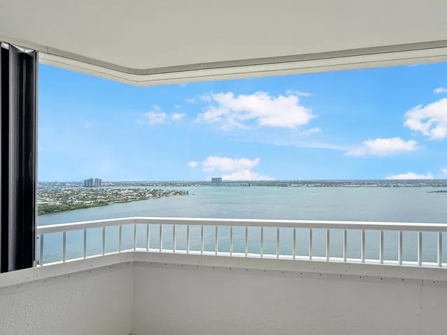 Singer Island Unit 20c photo 9