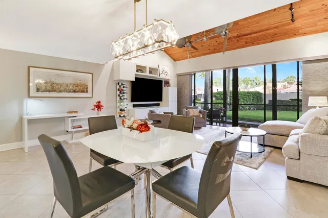 PGA National Palm Beach Gardens Residence photo 20