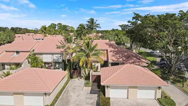 PGA National Palm Beach Gardens Residence photo 38