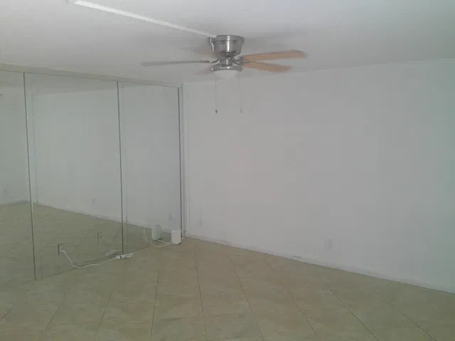 Residence photo 5