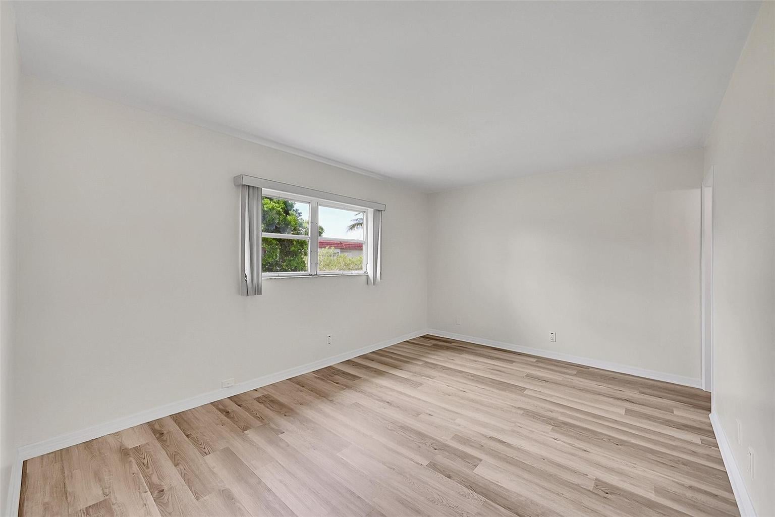  Unit 202 photo 9